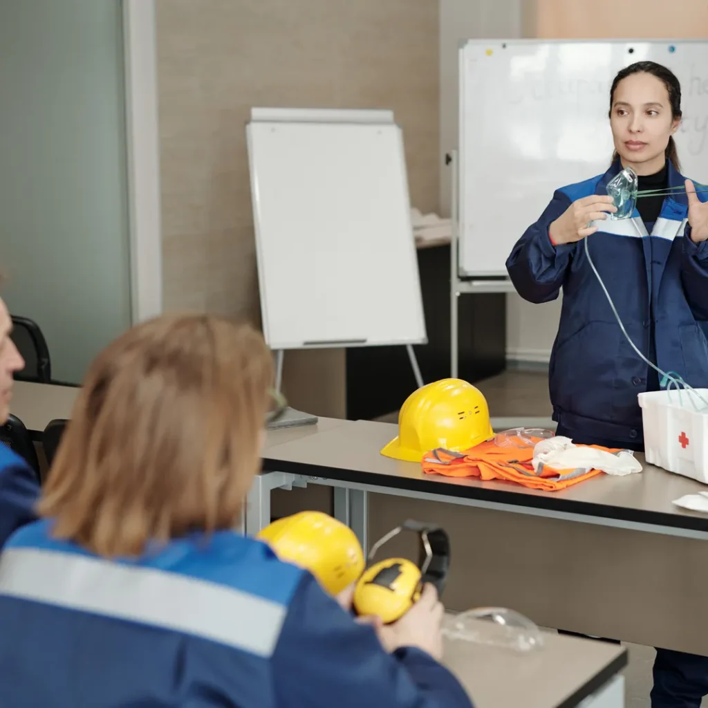 Szkolenie okresowe BHP dla pracowników administracyjno – biurowych i innych